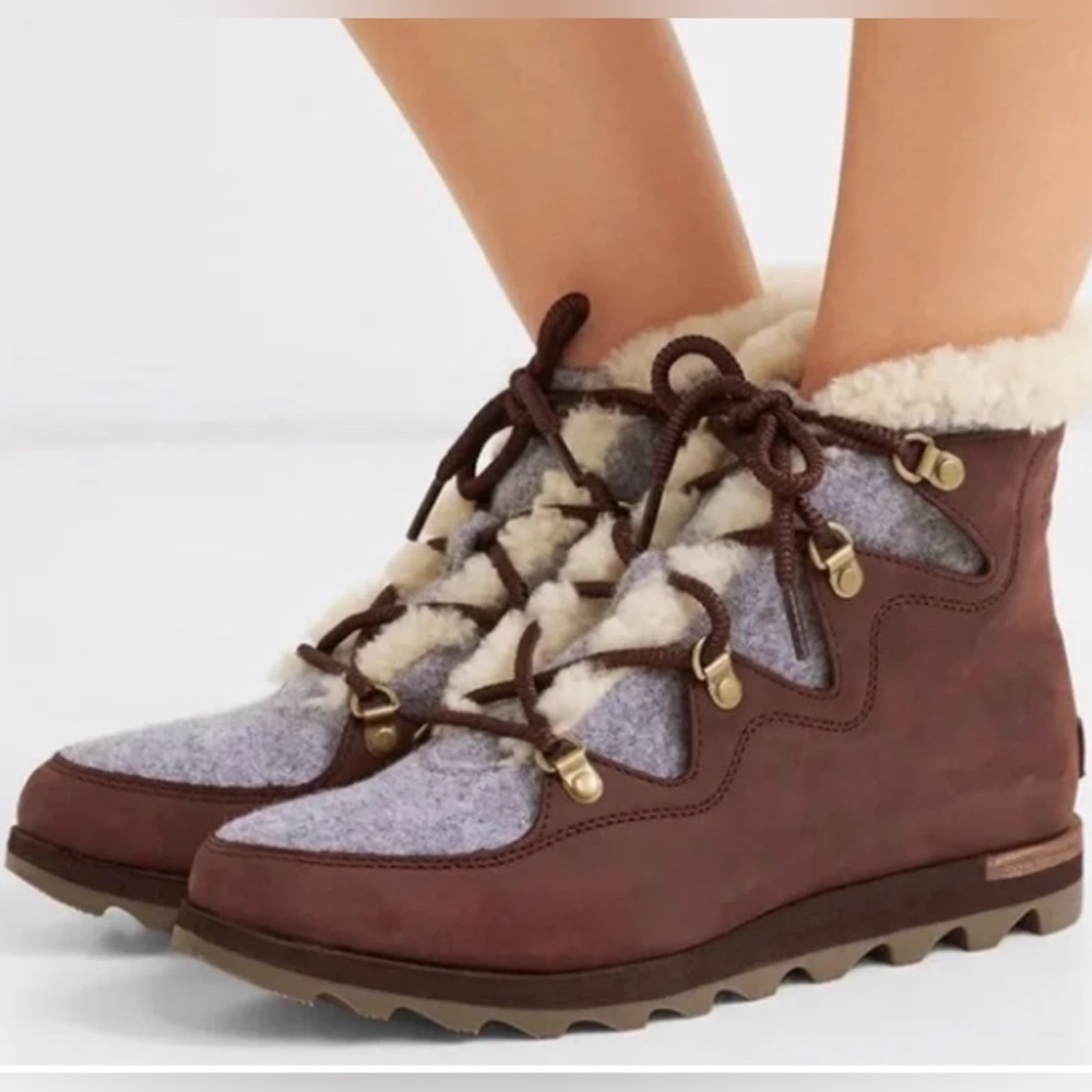 Sorel Women's Burgundy and Gray Lace Up Boots